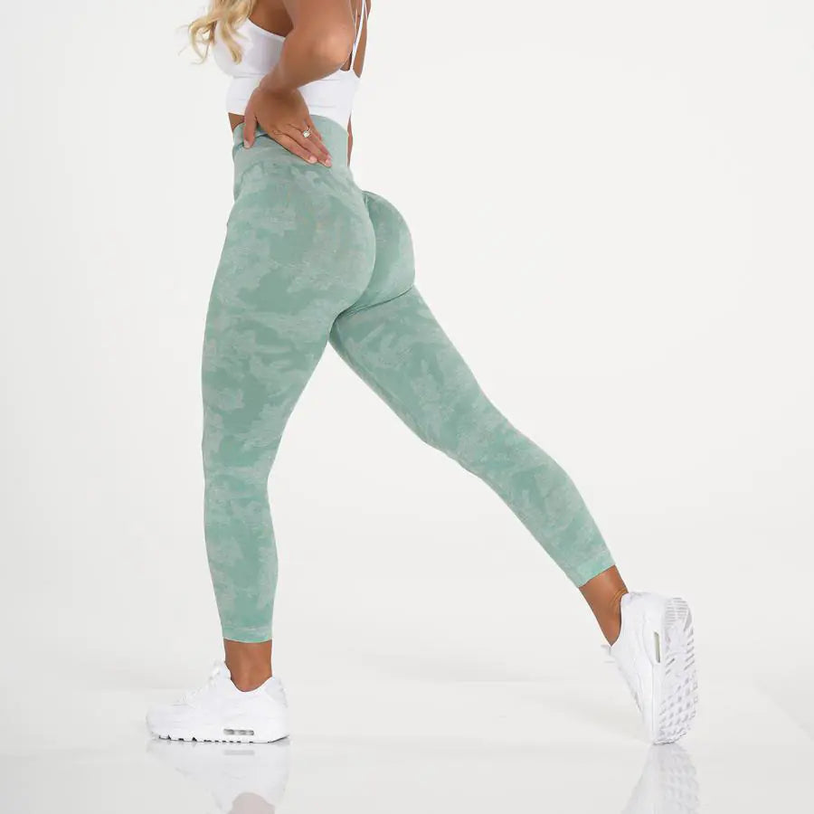 Cropped Camouflage Jacquard Seamless Yoga Pants