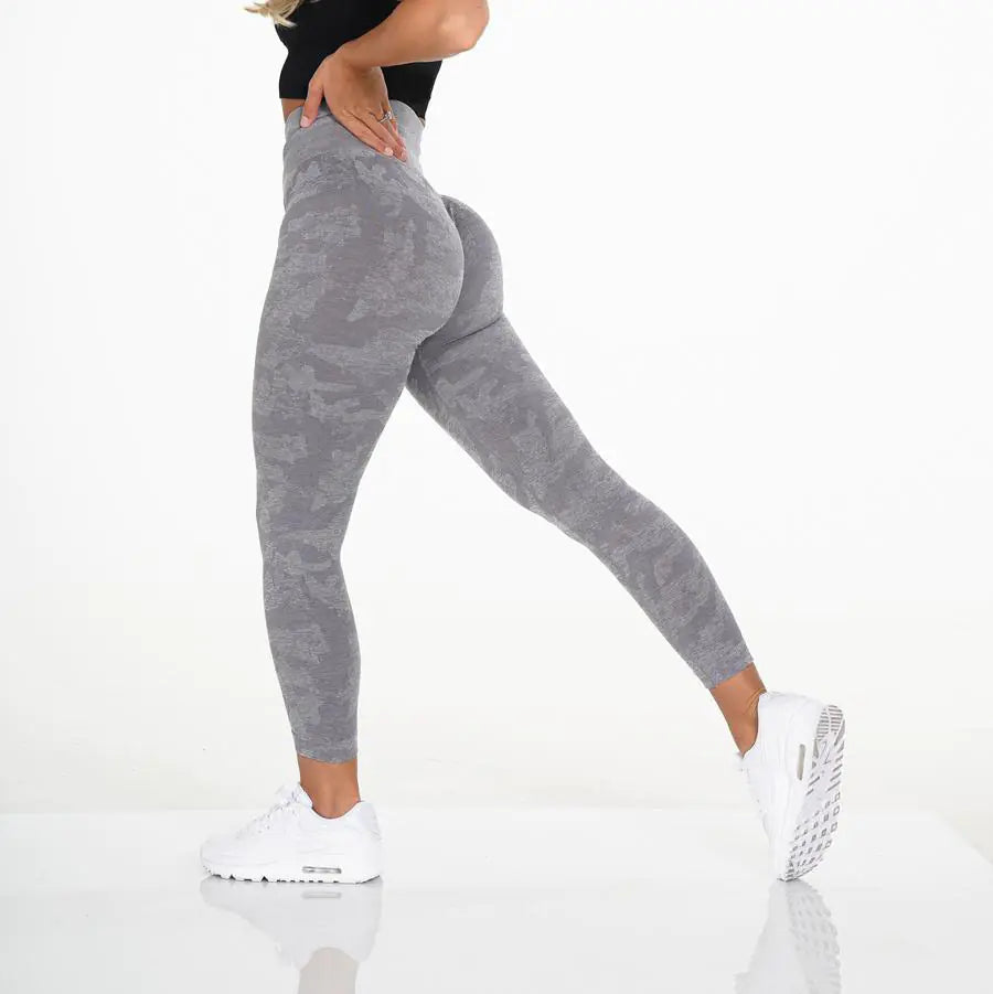 Cropped Camouflage Jacquard Seamless Yoga Pants